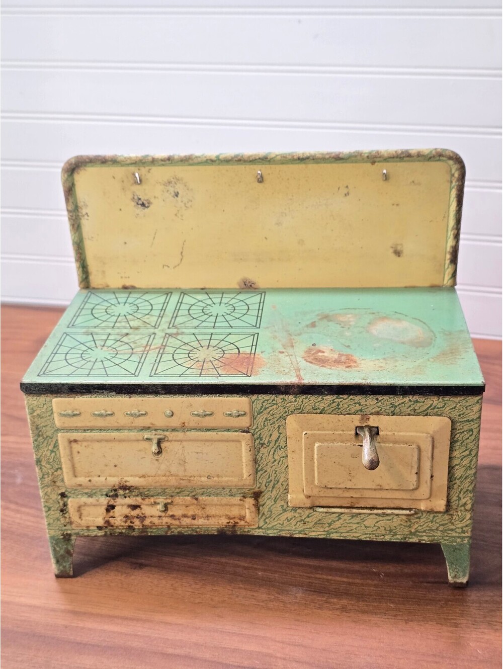 Vintage 1930s Wolverine Tin Litho Toy Stove Green Cream Kitchen Range